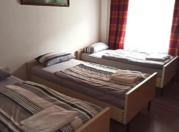 Zum Stillen Winkel מלון דירות 3*